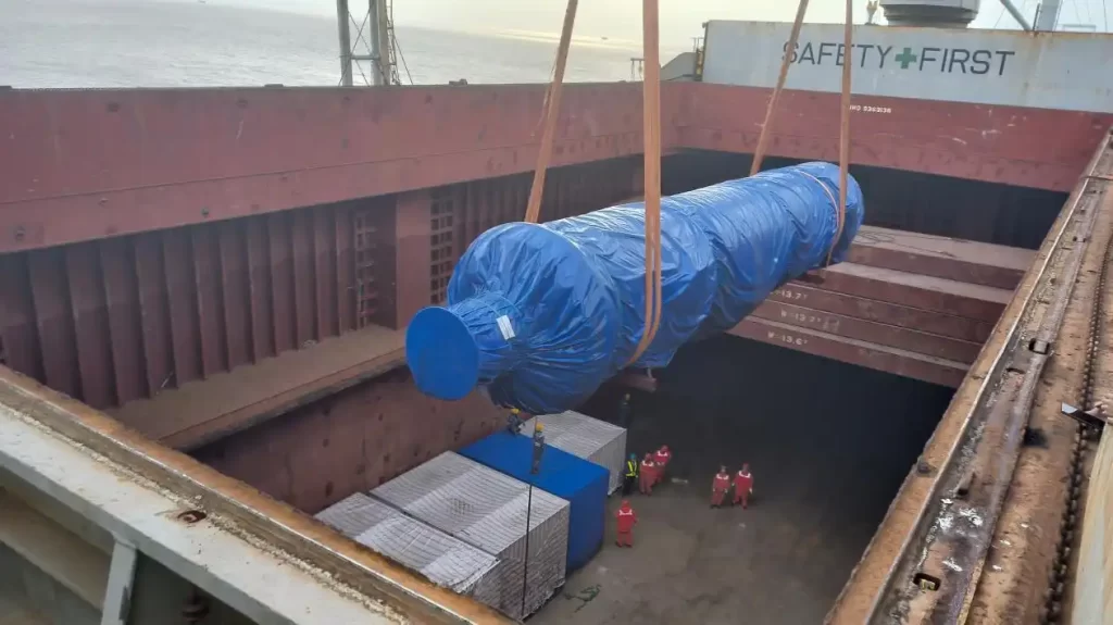 Погрузка оборудования для линии золы-уноса